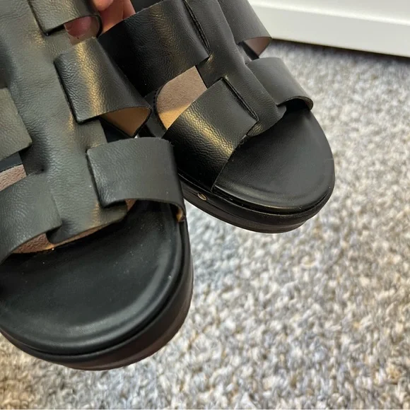 Naturalizer Women’s Black Slide‎ Sandals With Heel Size 8.5